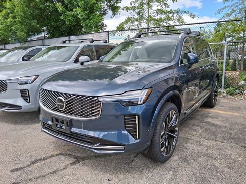 New 2026 Volvo XC90 T8 Ultra w/ Protection Package Premier AWD/4WD image 3