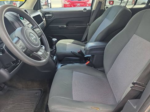 Used 2013 Jeep Patriot Sport AWD/4WD image 9