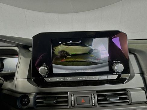 New 2025 Nissan Pathfinder S image 15