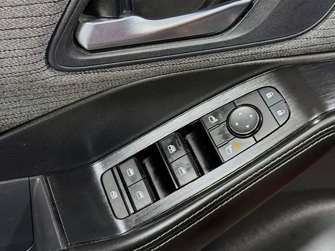 Used 2021 Nissan Rogue SV AWD/4WD image 19