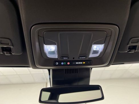 Used 2024 Chevrolet Silverado 2500 LT image 56