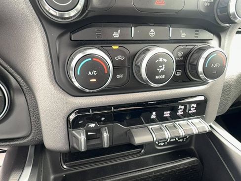 Used 2020 RAM 1500 Big Horn AWD/4WD image 18