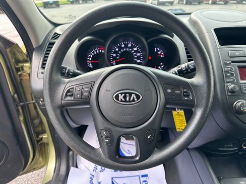 Used 2012 Kia Soul FWD image 10