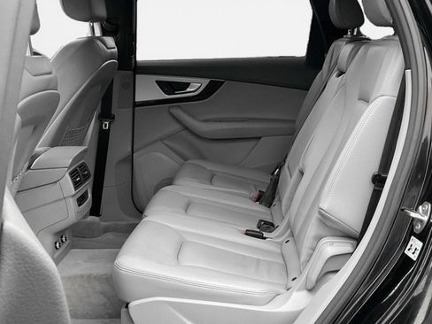 Used 2019 Audi Q7 2.0T Premium w/ Convenience Package AWD/4WD image 13