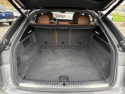 Used 2023 Audi Q8 Premium Plus image 18