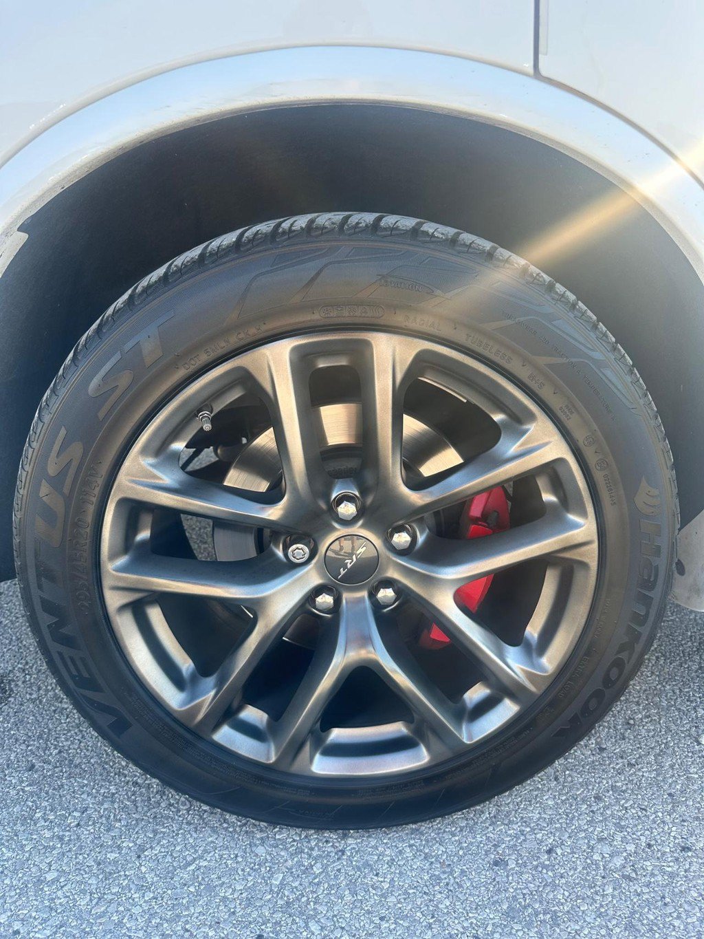Used 2018 Dodge Durango SRT w/ SRT Interior Appearance Group AWD/4WD image 16