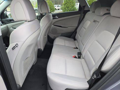 Used 2018 Hyundai Tucson SEL image 20