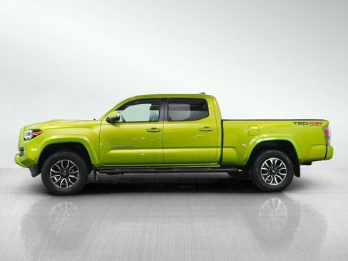 Used 2023 Toyota Tacoma TRD Sport w/ TRD Premium Sport Package AWD/4WD image 2