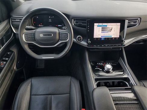 Used 2022 Jeep Wagoneer Series II image 13