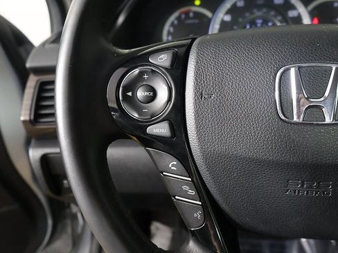 Used 2017 Honda Accord EX-L image 33