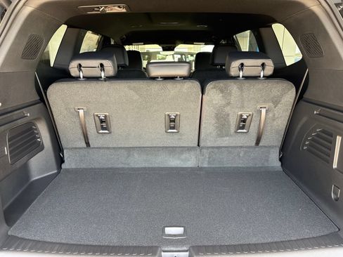 New 2026 GMC Acadia Elevation w/ Elevation Premium Package FWD image 18