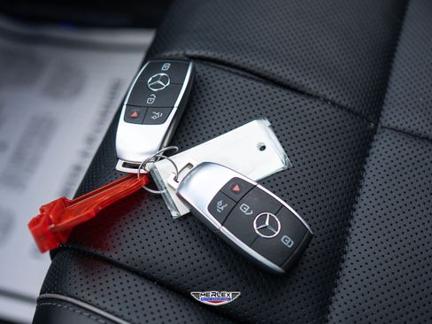 Used 2022 Mercedes-Benz GLS 580 4MATIC image 56