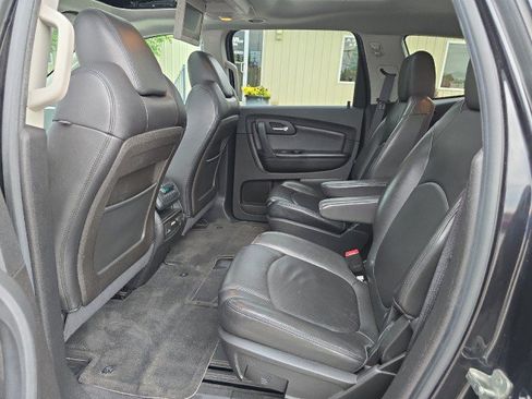 Used 2011 Chevrolet Traverse LT w/ LPO, 'HIT The Road' Package FWD image 30
