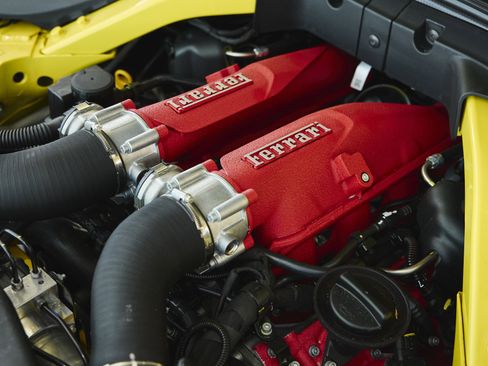 Used 2025 Ferrari Roma Spider RWD image 11