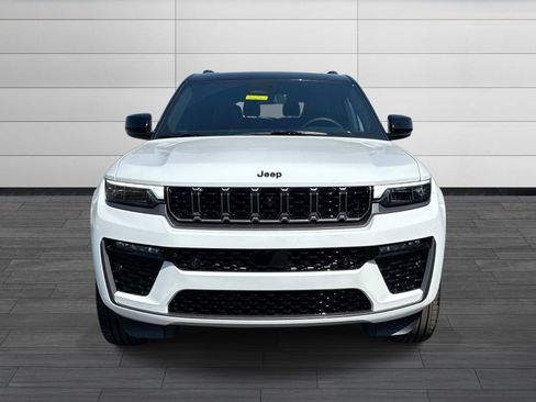 New 2026 Jeep Grand Cherokee L Summit AWD/4WD image 9