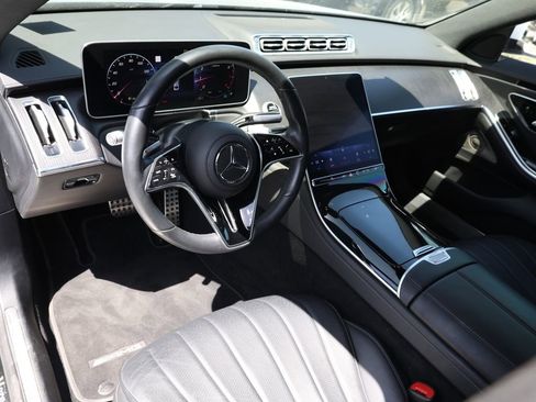 Used 2023 Mercedes-Benz S 500 4MATIC w/ AMG Line image 18
