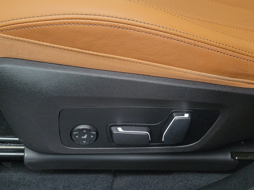 Used 2024 BMW X3 sDrive30i w/ Convenience Package RWD image 17