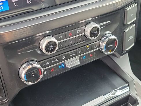 New 2026 Ford F250 Lariat w/ Black Appearance Package AWD/4WD image 16