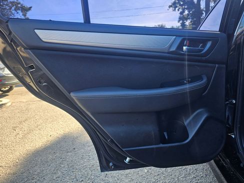 Used 2015 Subaru Legacy 2.5i Premium image 13