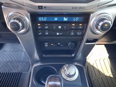 Used 2017 Toyota 4Runner Limited AWD/4WD image 17
