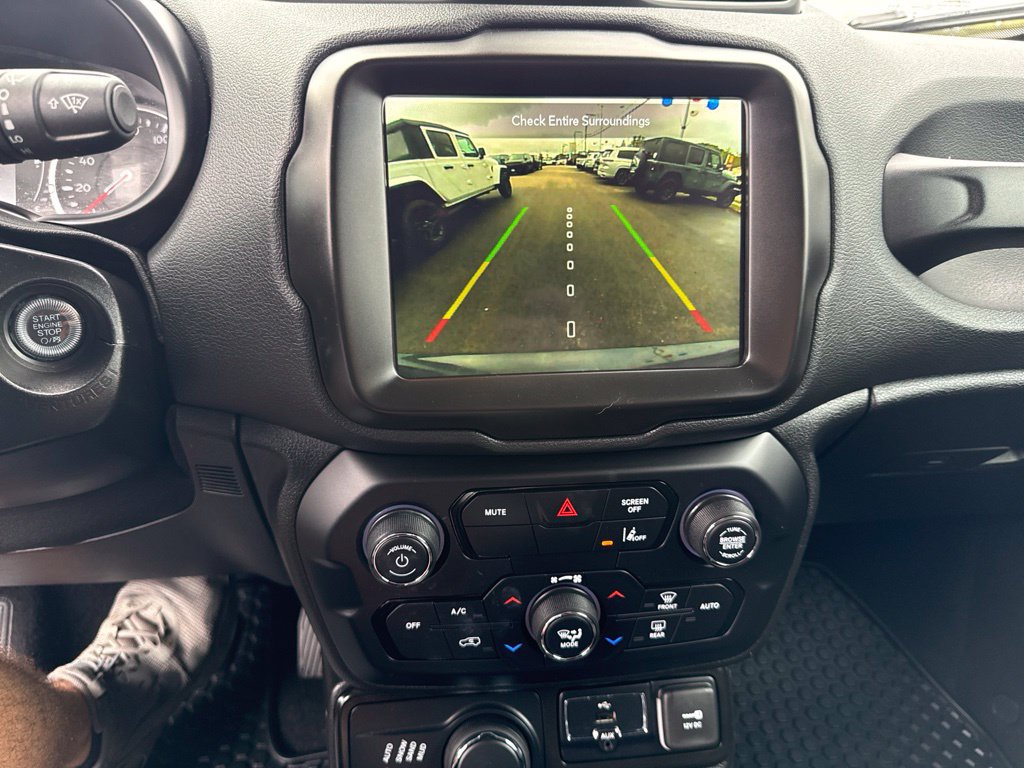 Certified 2023 Jeep Renegade Latitude AWD/4WD image 14