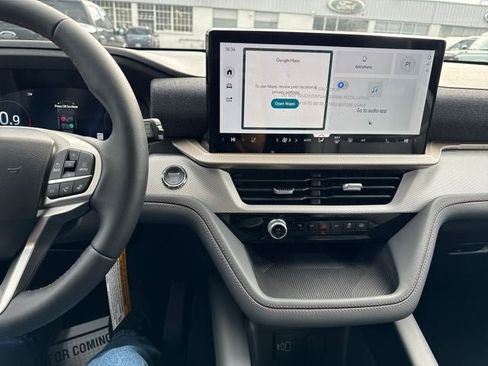 New 2026 Ford Explorer Active AWD/4WD image 18