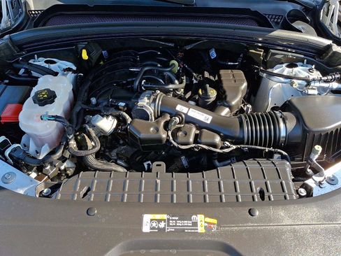 Certified 2023 Jeep Grand Cherokee Limited image 28