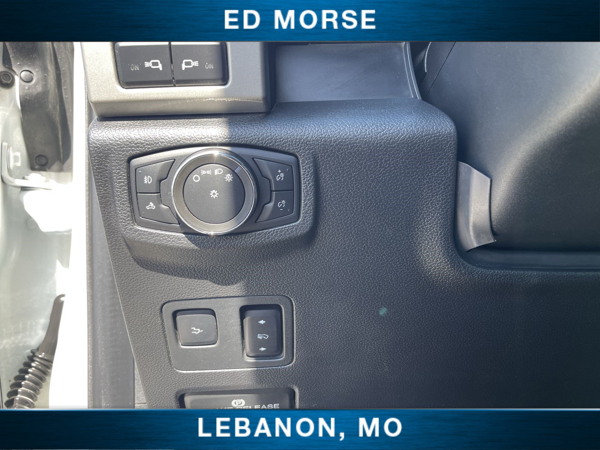 Used 2021 Ford F350 Lariat w/ Lariat Ultimate Package AWD/4WD image 18