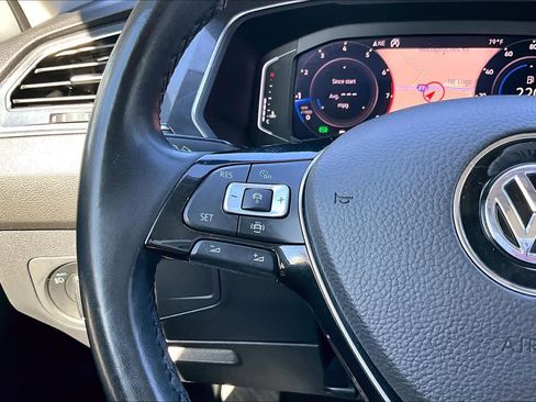 Used 2019 Volkswagen Tiguan SEL image 24