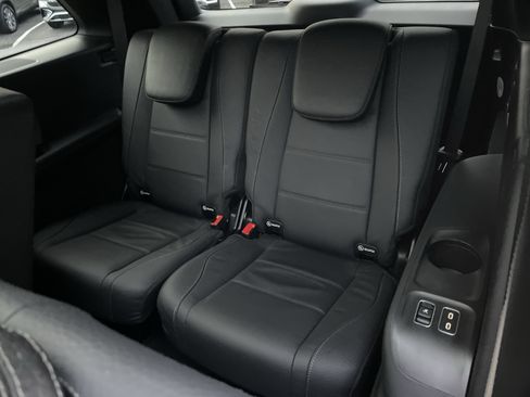 Certified 2025 Mercedes-Benz GLS 450 4MATIC image 44