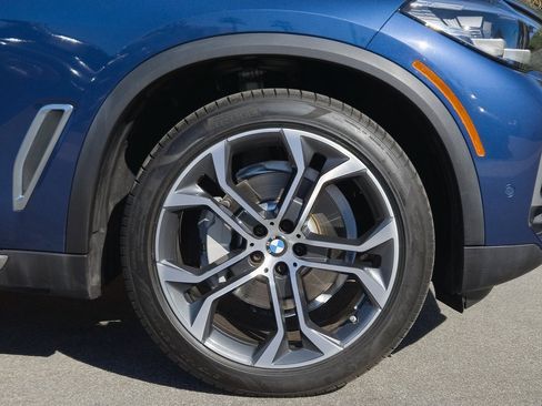 Certified 2023 BMW X5 sDrive40i w/ Parking Assistance Package image 9