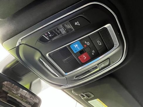 Used 2024 Jeep Grand Cherokee Limited AWD/4WD image 44