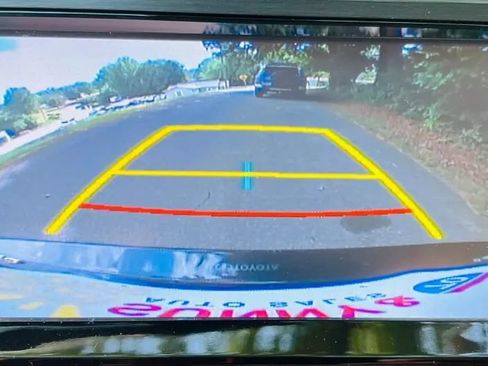 Used 2016 Toyota Avalon Limited w/ Toyota Safety Sense Package FWD image 17
