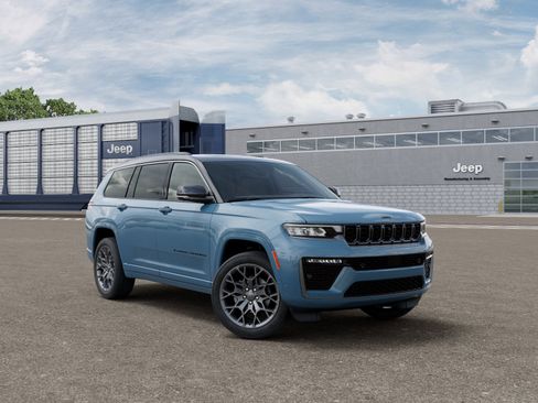 New 2026 Jeep Grand Cherokee L Summit w/ Obsidian Package AWD/4WD image 12