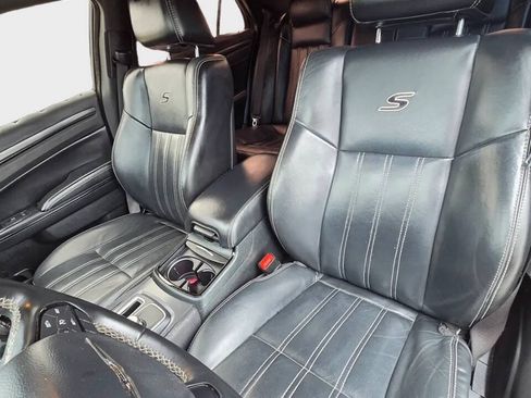 Used 2016 Chrysler 300 S RWD image 11