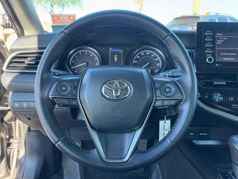 Certified 2022 Toyota Camry SE image 20