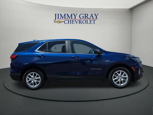 Used 2023 Chevrolet Equinox LT FWD image 6