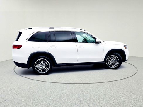 New 2026 Mercedes-Benz GLS 450 4MATIC image 6