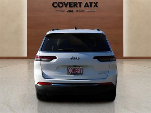 New 2025 Jeep Grand Cherokee L Limited image 4