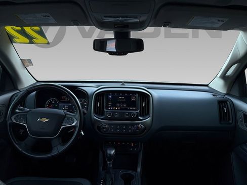 Used 2022 Chevrolet Colorado Z71 image 3