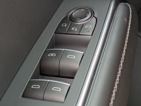 New 2026 GMC Acadia Denali w/ Super Cruise Package image 26