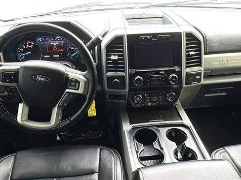 Certified 2021 Ford F250 Lariat w/ Lariat Value Package image 22