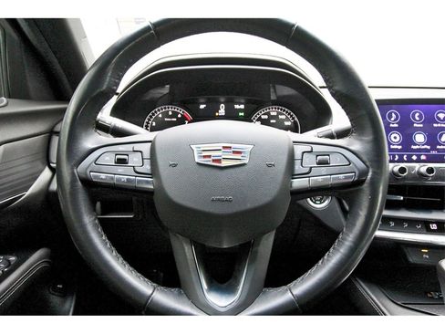 Used 2023 Cadillac CT4 Luxury image 11