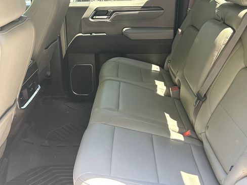 Certified 2023 Chevrolet Silverado 1500 LTZ AWD/4WD image 19