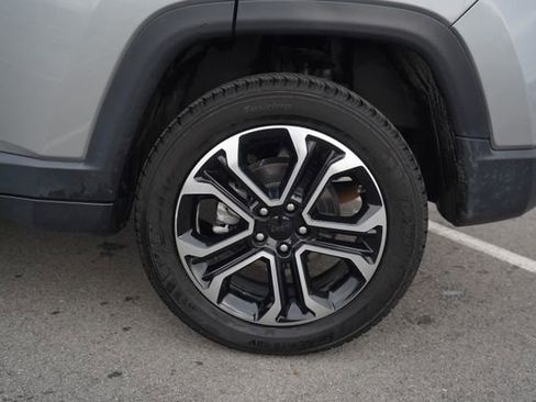 Used 2024 Jeep Compass Limited image 41