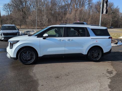 New 2026 Kia Carnival EX image 4