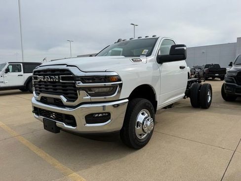 New 2026 RAM 3500 Tradesman w/ Chrome Appearance Group A image 3