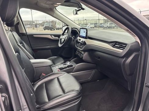 Certified 2022 Ford Escape SEL image 8