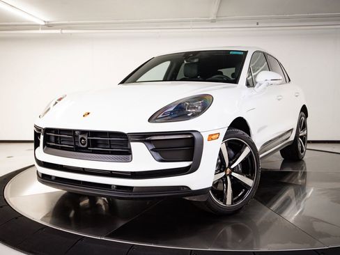 New 2026 Porsche Macan AWD/4WD image 1