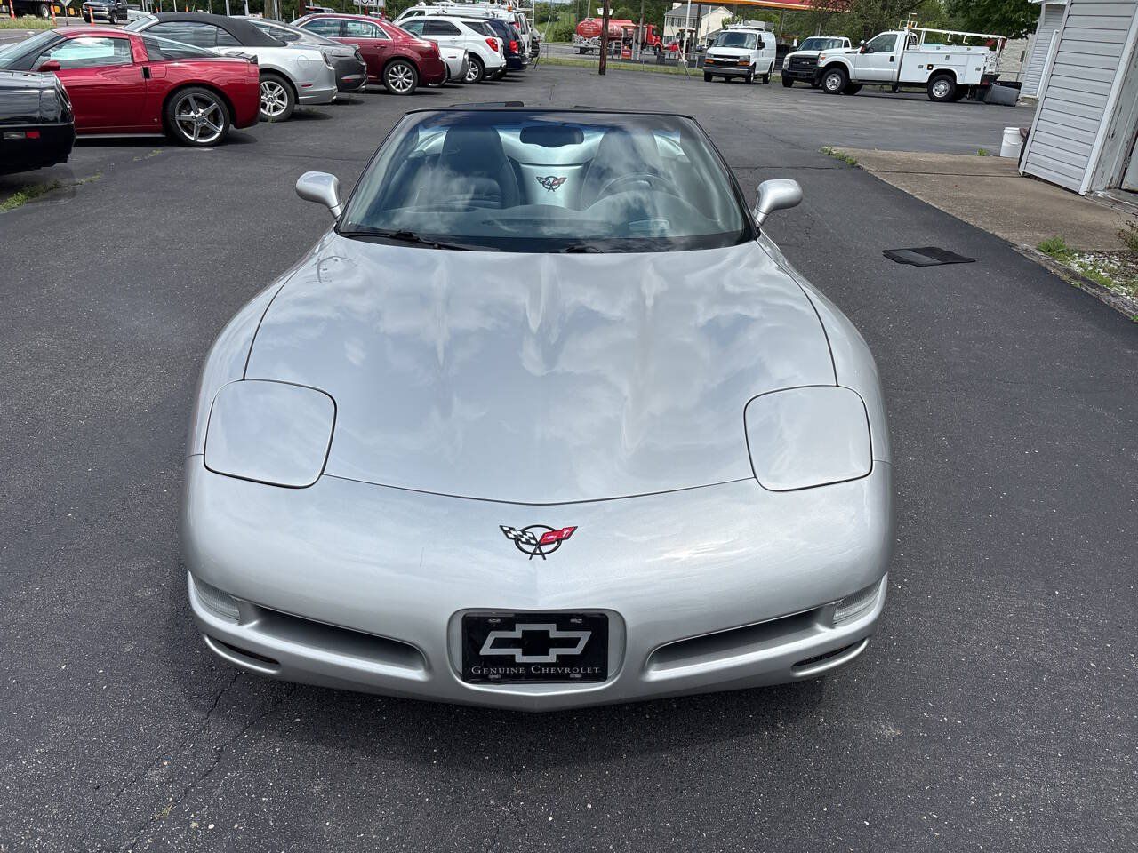 Used 2004 Chevrolet Corvette Convertible w/ Preferred Equipment Group RWD image 8